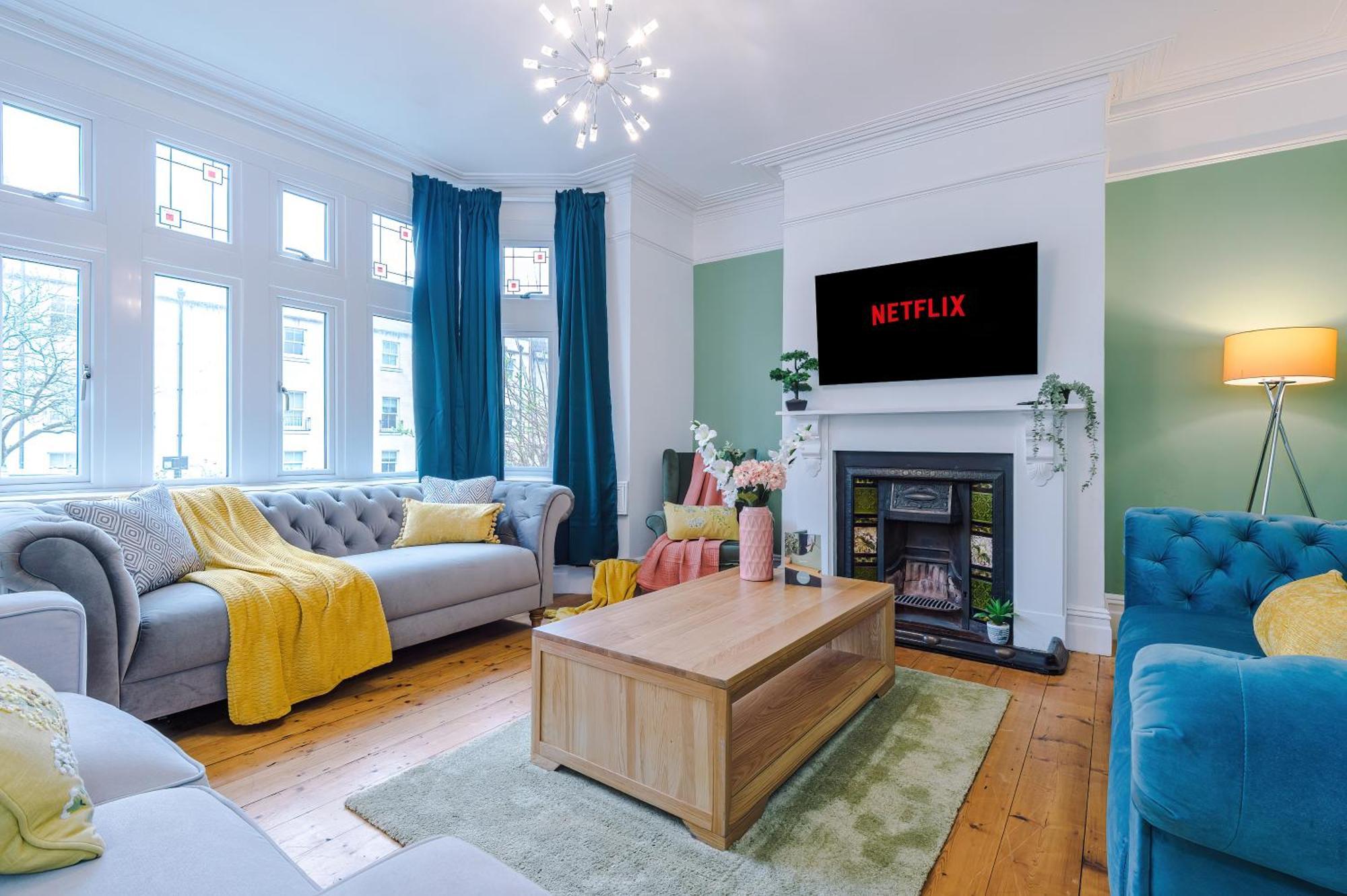 Incredible - Five Bedroom - 7 Actual Beds - 6 Bathroom House By Purestay - Central Bath With Parking Buitenkant foto