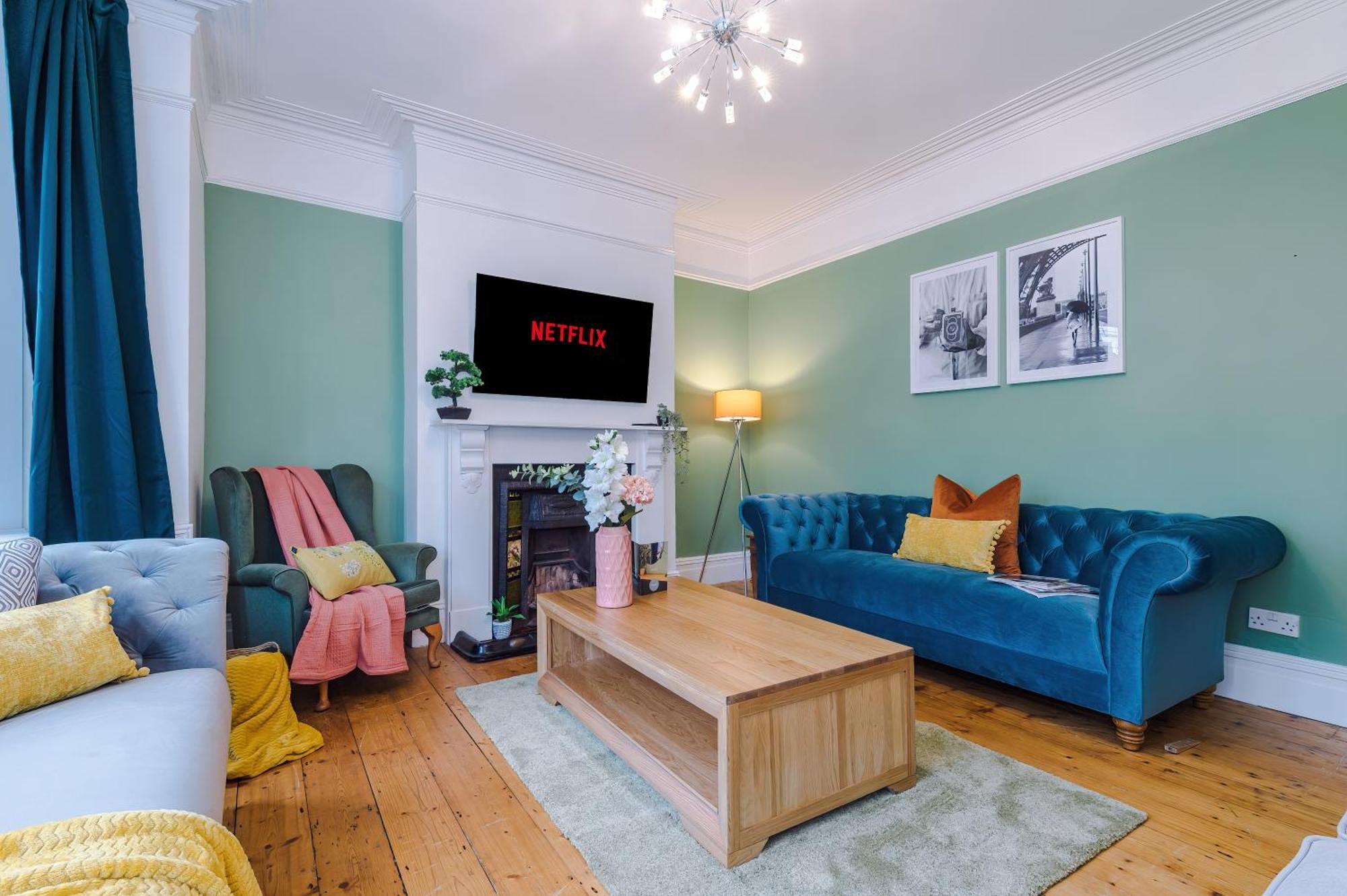 Incredible - Five Bedroom - 7 Actual Beds - 6 Bathroom House By Purestay - Central Bath With Parking Buitenkant foto