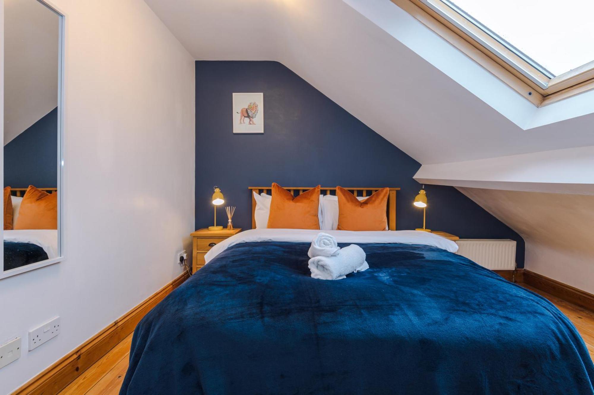 Incredible - Five Bedroom - 7 Actual Beds - 6 Bathroom House By Purestay - Central Bath With Parking Buitenkant foto