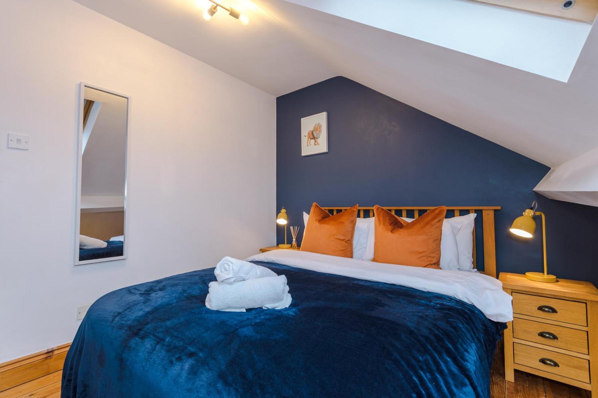 Incredible - Five Bedroom - 7 Actual Beds - 6 Bathroom House By Purestay - Central Bath With Parking Buitenkant foto