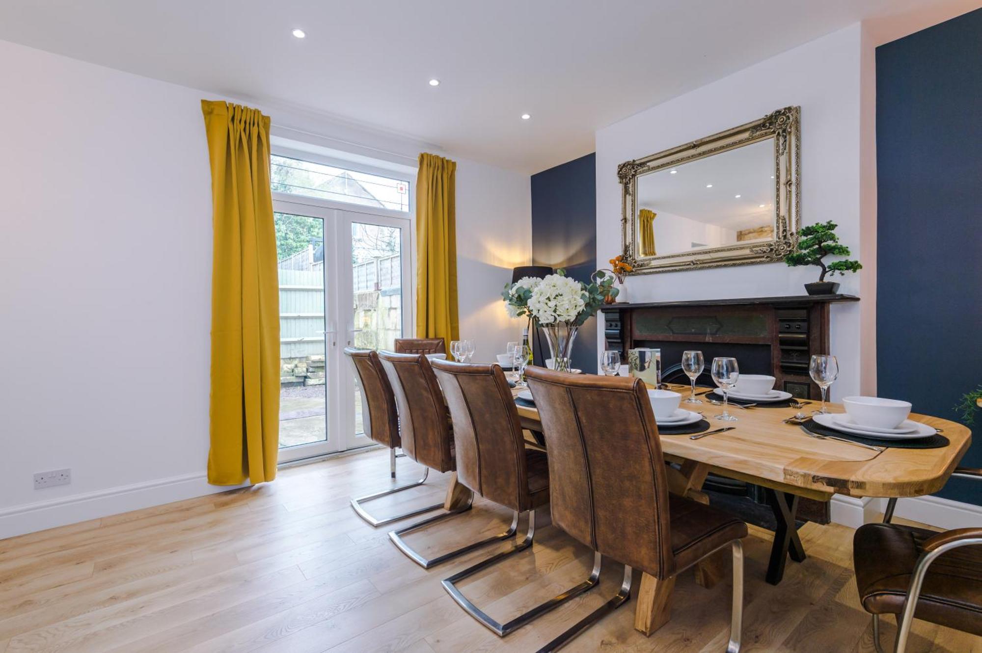 Incredible - Five Bedroom - 7 Actual Beds - 6 Bathroom House By Purestay - Central Bath With Parking Buitenkant foto