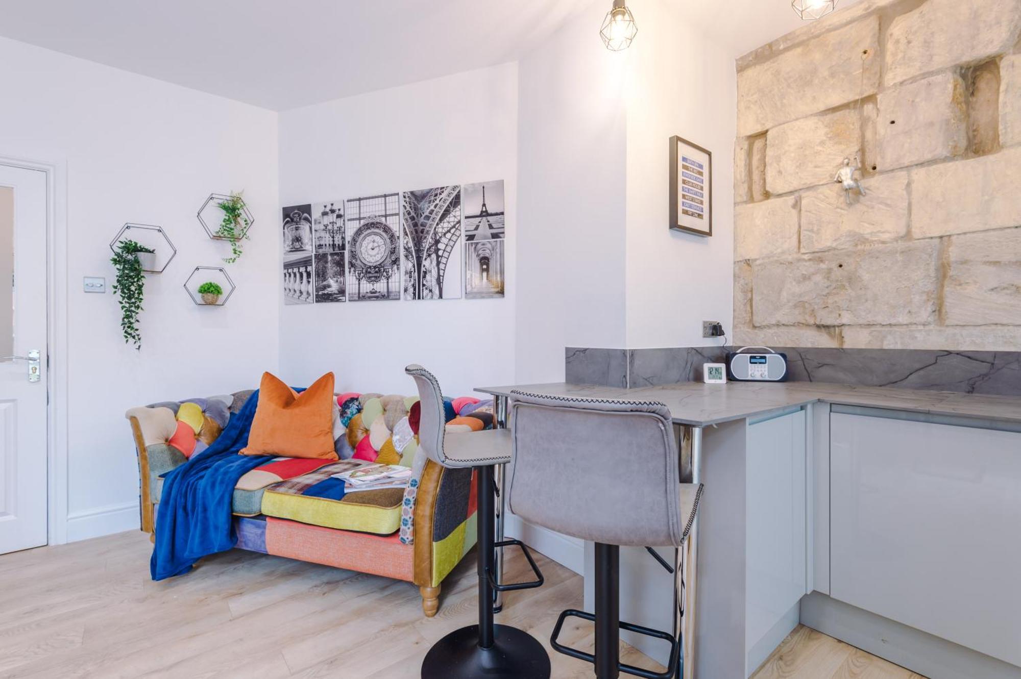 Incredible - Five Bedroom - 7 Actual Beds - 6 Bathroom House By Purestay - Central Bath With Parking Buitenkant foto