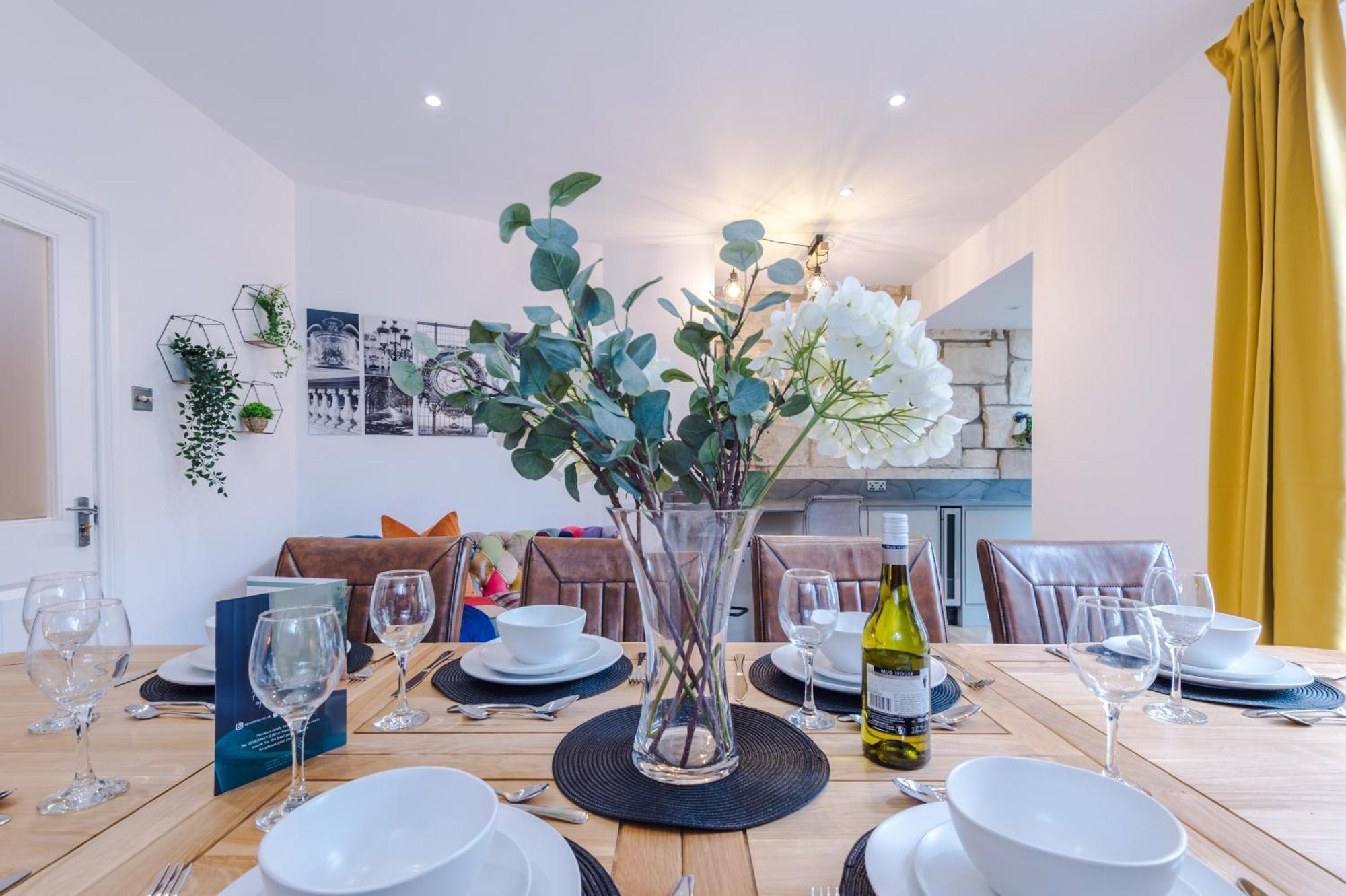Incredible - Five Bedroom - 7 Actual Beds - 6 Bathroom House By Purestay - Central Bath With Parking Buitenkant foto