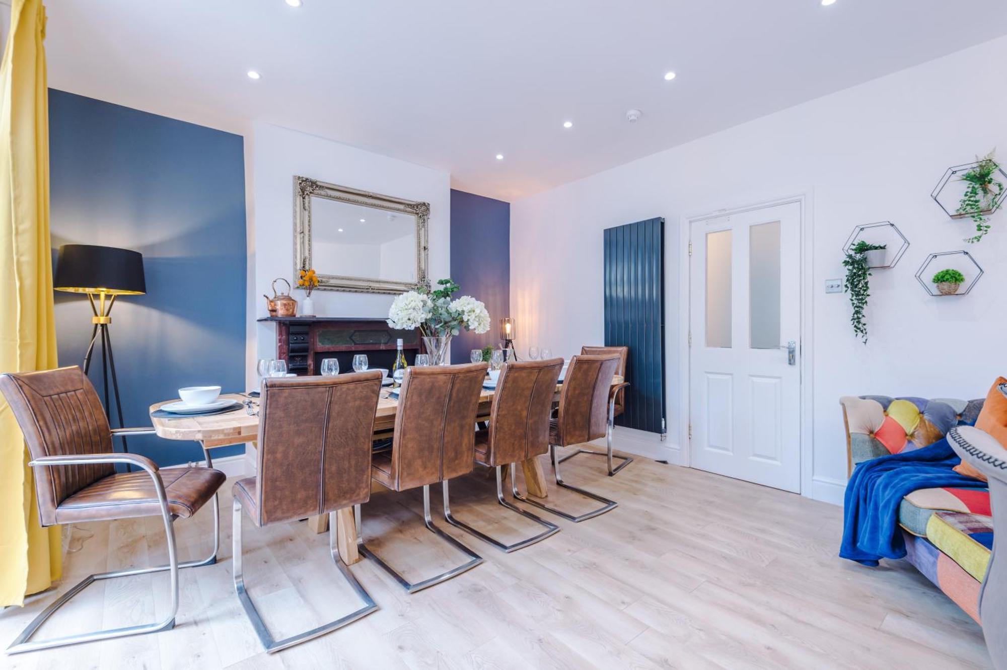 Incredible - Five Bedroom - 7 Actual Beds - 6 Bathroom House By Purestay - Central Bath With Parking Buitenkant foto