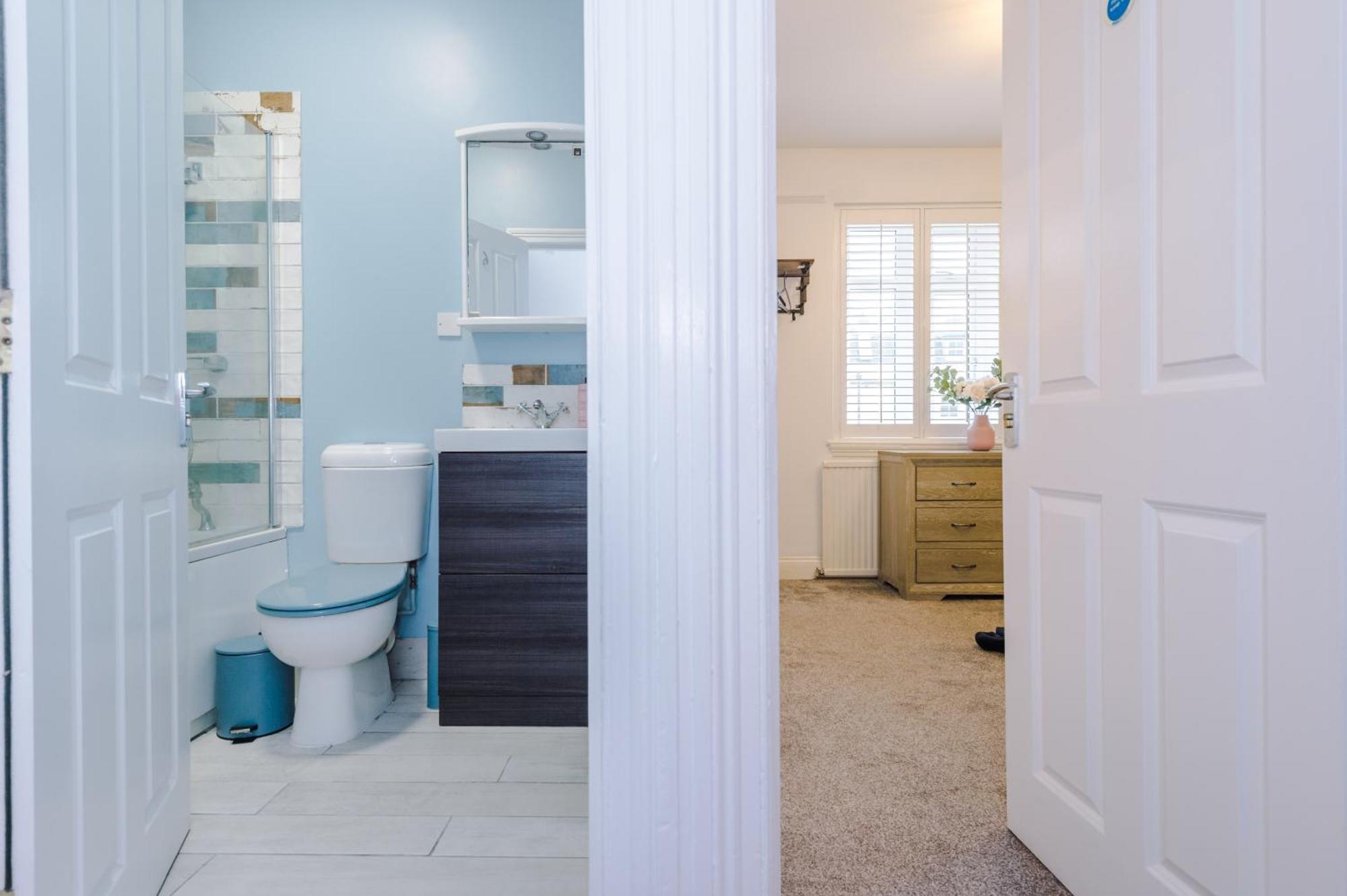 Incredible - Five Bedroom - 7 Actual Beds - 6 Bathroom House By Purestay - Central Bath With Parking Buitenkant foto