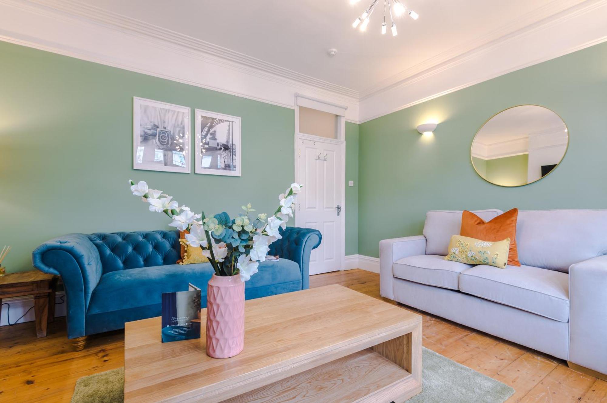 Incredible - Five Bedroom - 7 Actual Beds - 6 Bathroom House By Purestay - Central Bath With Parking Buitenkant foto